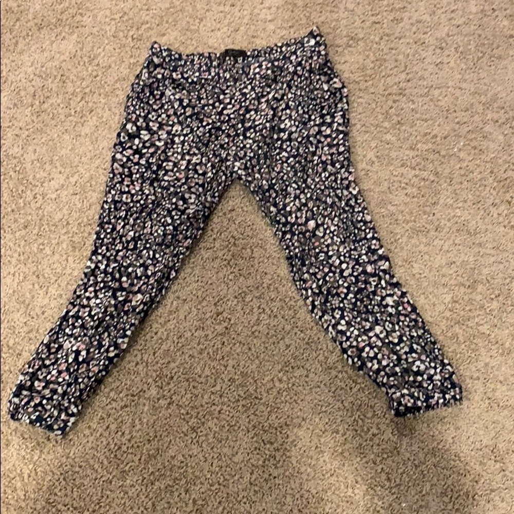 Jessica Simpson cropped skinny pants